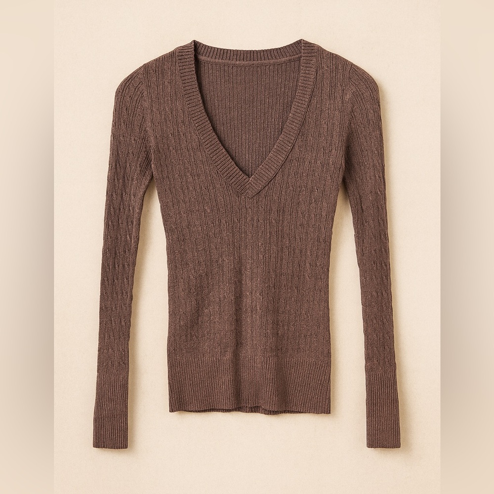Kaisely V-Neck Sweater in Warm Brown